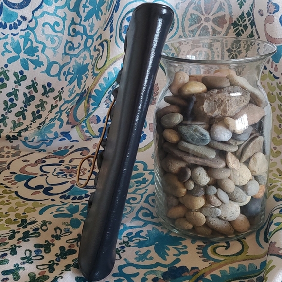 Vintage Clutch Bag Dark Navy Man Made Material Gold Tone Clasp and Strap - Picture 2 of 3